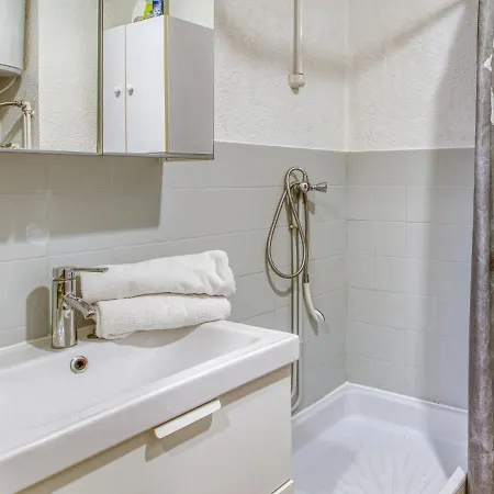 Апартаменты Les Hauts Du Port-3 By Interhome *